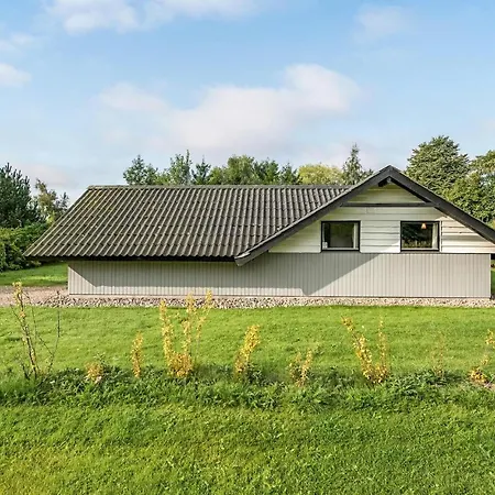 3 Bedroom Lovely In Sydals *