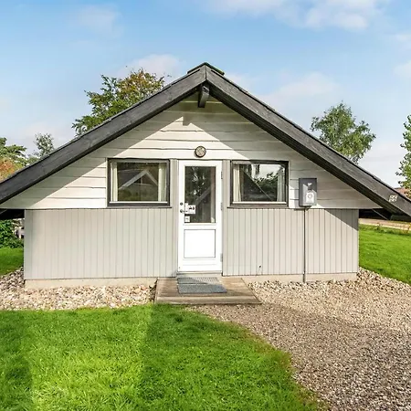 3 Bedroom Awesome In Sydals